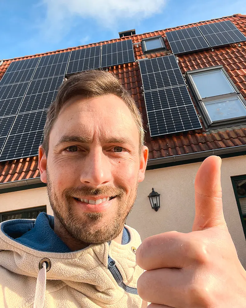 Infravoltaic Kunden mit ihrer Infravoltaic Energielösung