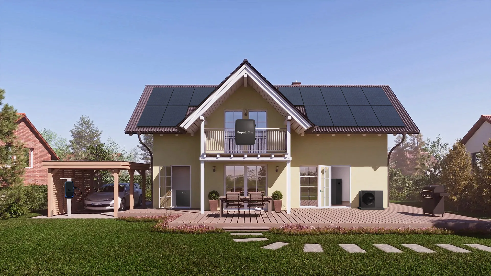 Einfamilienhaus mit der Infravoltaic Energielösung. Full-Black-Solaranlage auf dem Hausdach, Enpal.One, Wärmepumpe vor dem Haus, Stromspeicher im Hauswirtschaftsraum, Wallbox in der Einfahrt und E-Auto unter dem Carport.