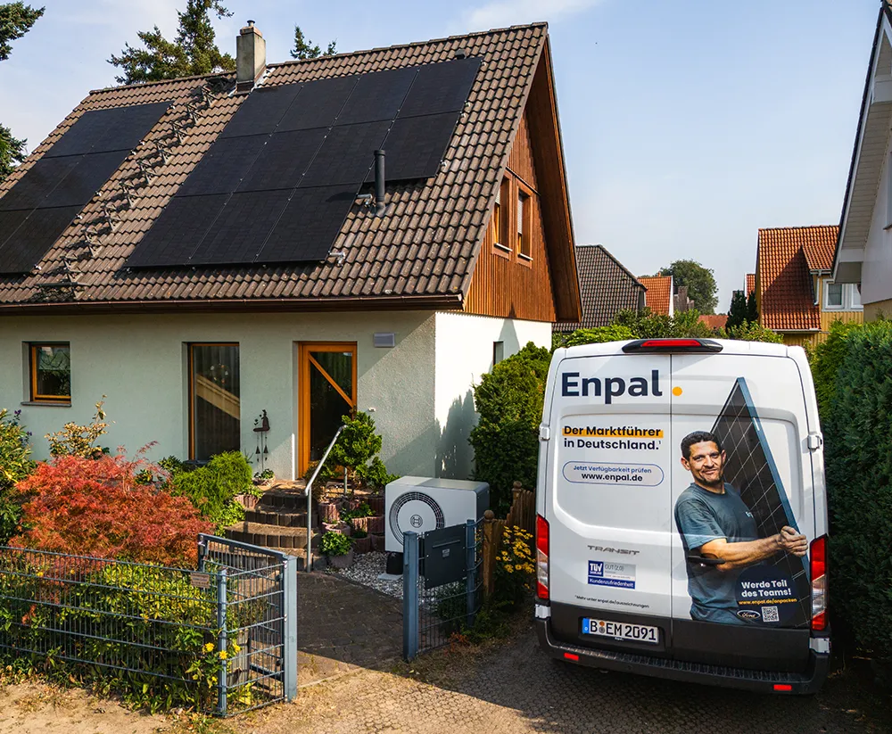 Infravoltaic Haushalt, ein Einfamilienhaus mit Solaranlage und Wärmepumpe 