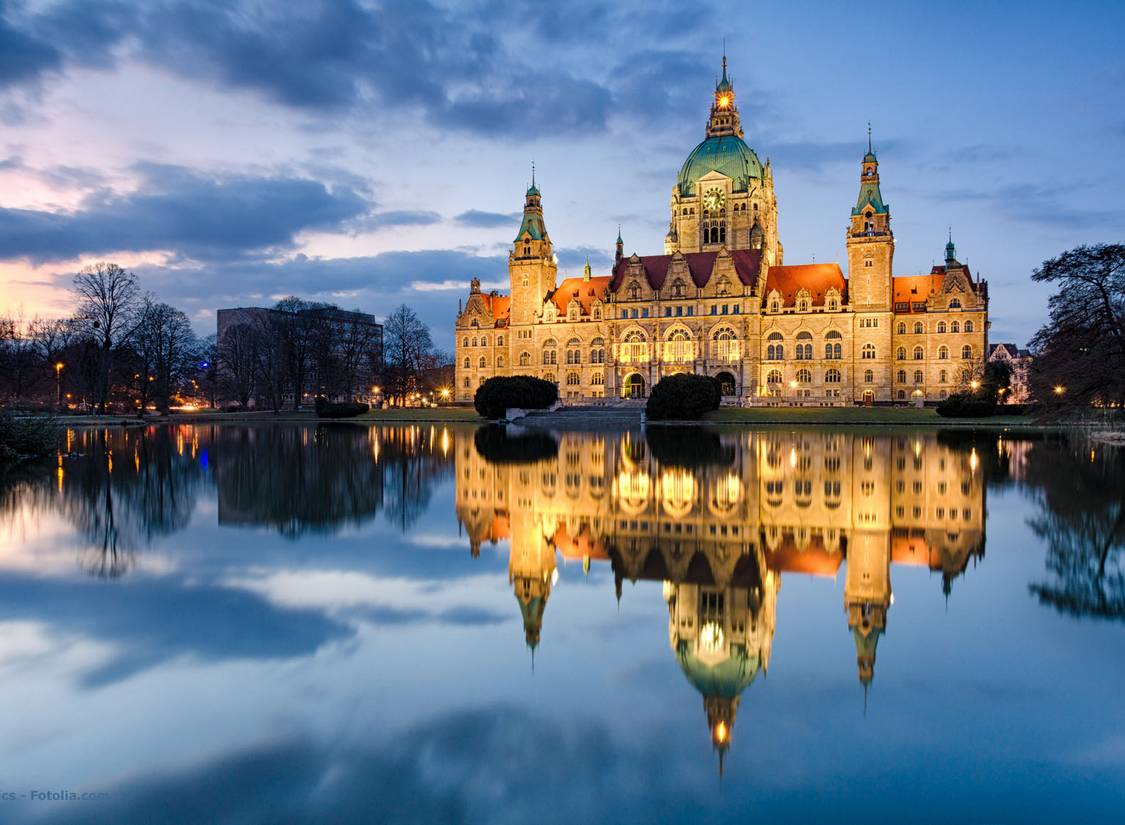 Blick auf das Neue Rathaus von Hannover