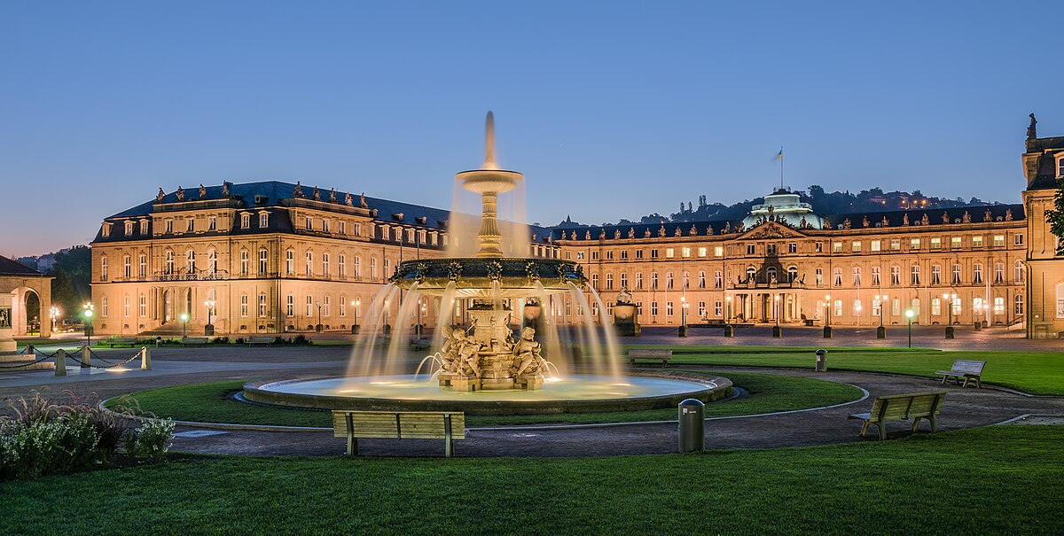 Blick auf den Stuttgarter Schlossplatz